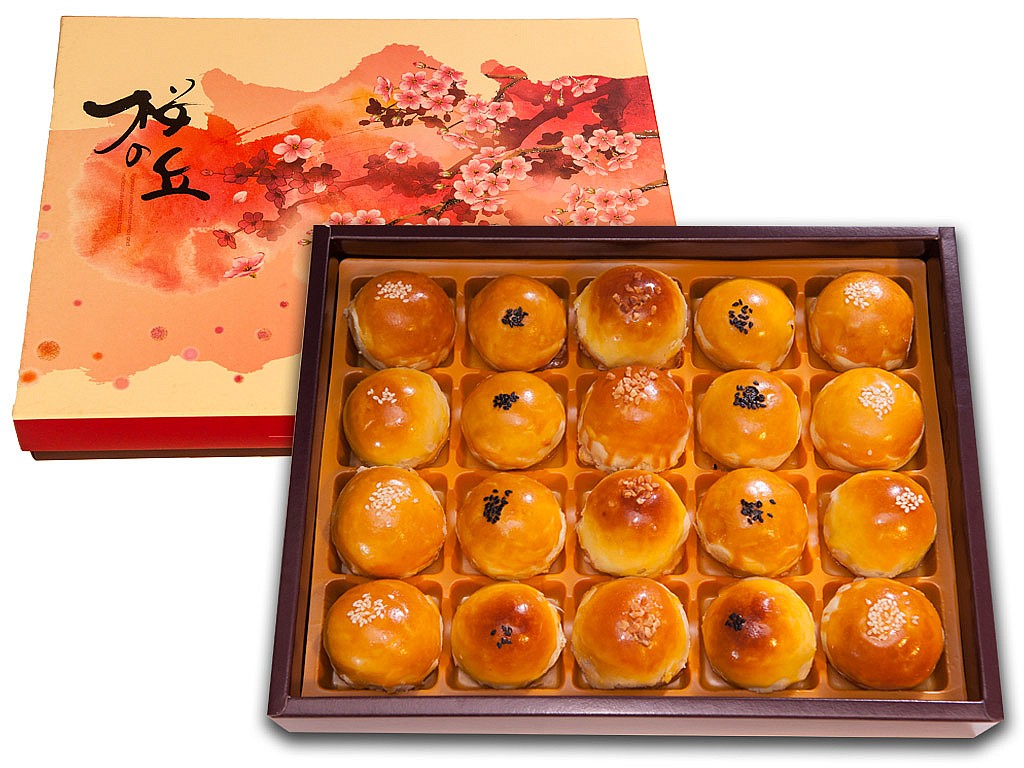 八届冠军荣获 2011新北市蛋黄酥人气王 2012新北市蛋黄酥创意好酥奖